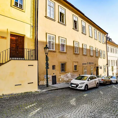 Romantic Under The Castle Praga