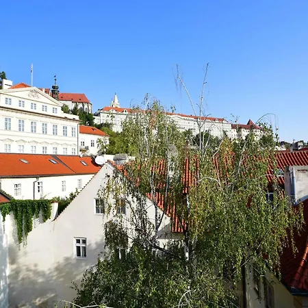 Romantic Under The Castle Apartment Prag